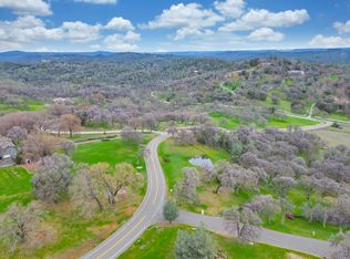 23000 Darkhorse Dr, Auburn, CA 95602