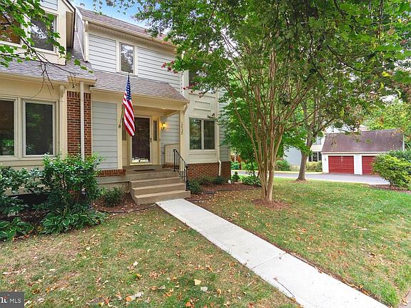 2nd image of 12520 N Lake Ct #30