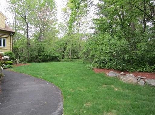3rd image of 15 Casablanca Ct