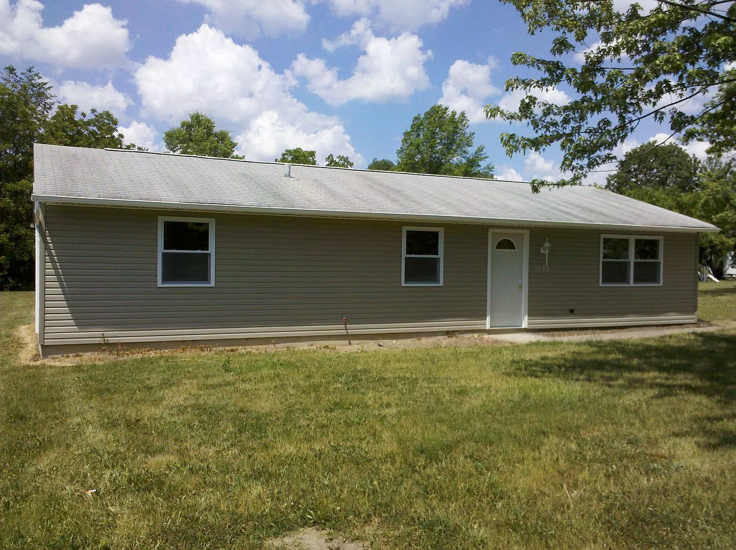 5920 Winter St- Beautiful Three Bedroom House With Central Air! *Available Now* — Photo 1
