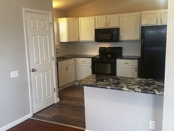 4th image of 2120 Flamingo Dr