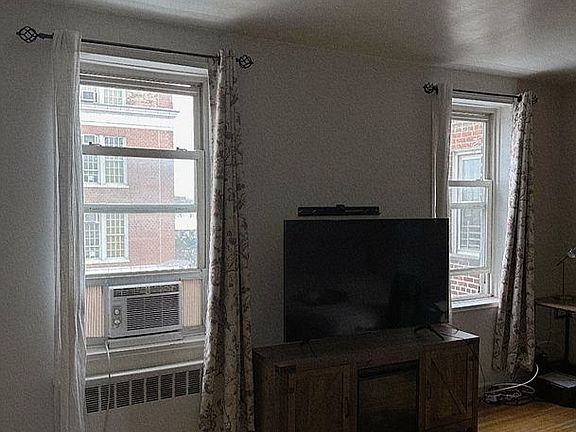 5th image of 393 Avenue S #5D