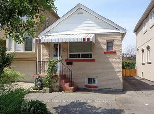970 Briar Hill Ave, Toronto, ON M6B1M3