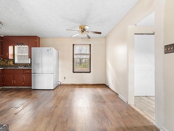 4th image of 246 Shiloh Rd