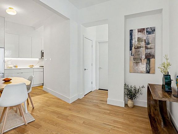 4th image of 265 Riverside Dr APT 4D