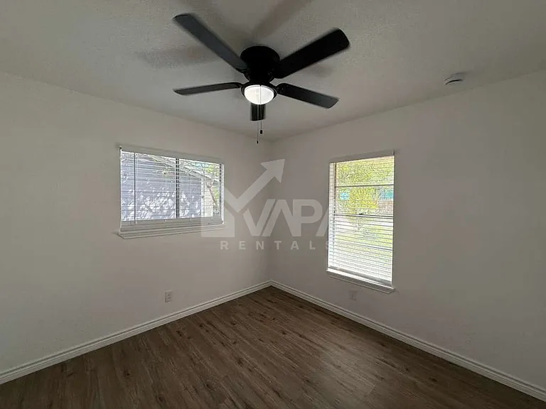 4911 Casa Grande St — Photo 13