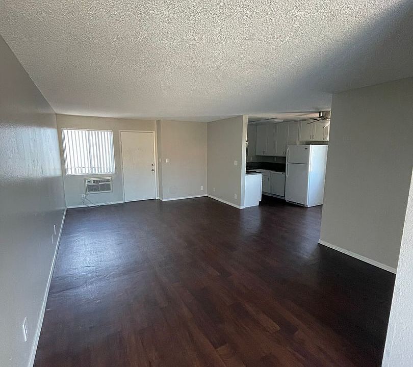 1st image of 525-575 28th St #16