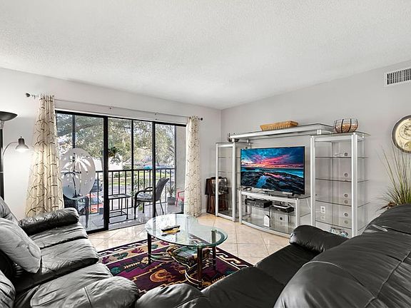 2nd image of 1398 Shady Pine Way APT E2