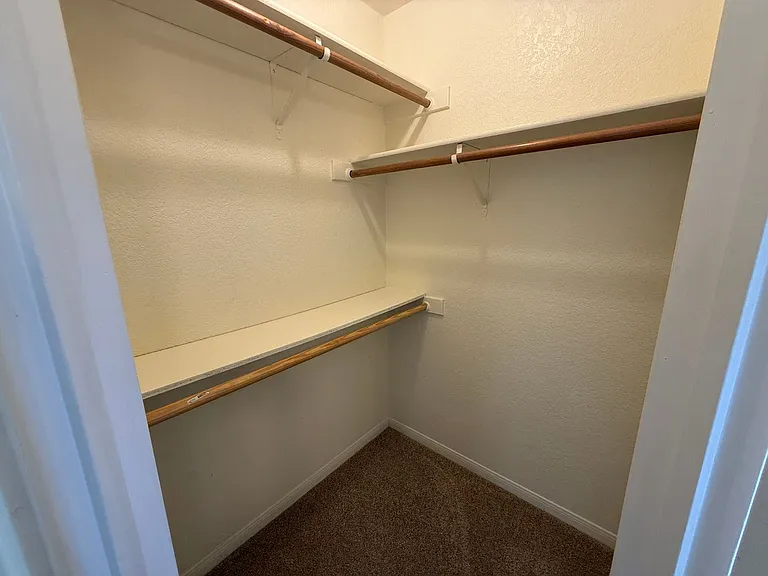 1815 Diana Ln — Photo 24