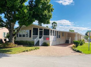 221 Arbor Ln, Vero Beach, FL 32960