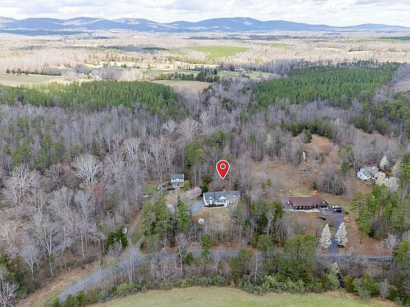 2nd image of 2203 Campbell Rd