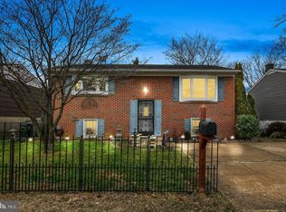 604 Holy Cross Rd, Baltimore, MD 21225