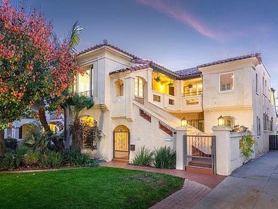 1141 S Cloverdale Ave, Los Angeles, CA, 90019