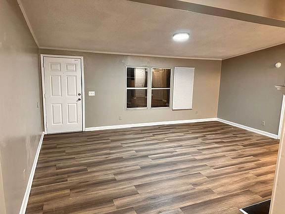 3rd image of 4094 Nashville Dr