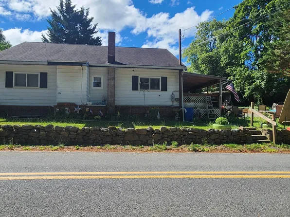 372 McCoy Ln, Leesport, PA 19533