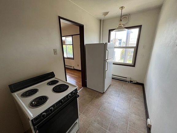 4th image of 6209 1/2 15th Ave NW Unit 302