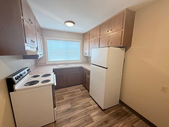 5th image of 517 28th Ave N #8