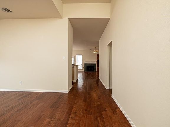 4th image of 3709 Kales Ln