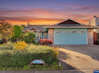 4255 Great Plains Dr NE, Salem, OR 97305
