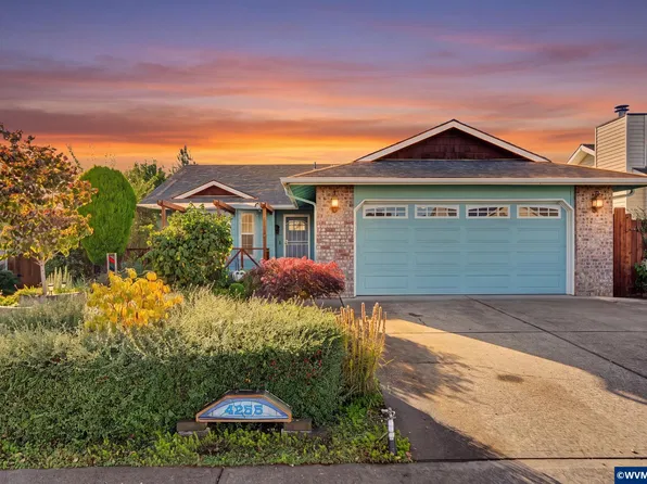 4255 Great Plains Dr NE, Salem, OR 97305