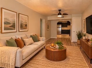 1350 Kingston St APT 1, Aurora, CO 80010