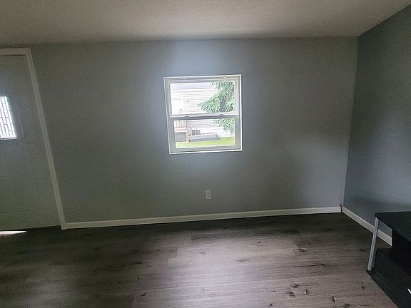 4th image of 16 Shannon Dr #116