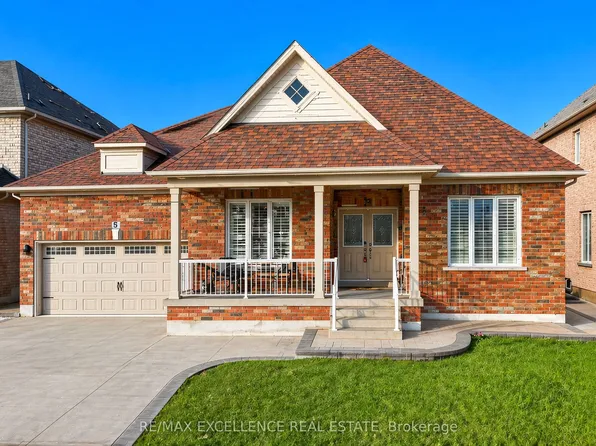 5 Castlegate Blvd, Brampton, ON L6P 2L4