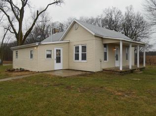 20385 Ashbrook Rd, Ashmore, IL 61912