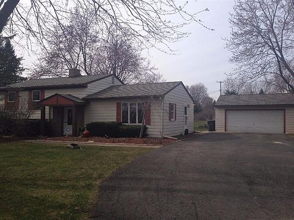2nd image of 6490 Lodi Ln