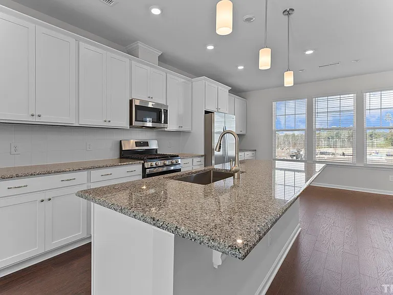 1206 Commack Dr — Photo 21