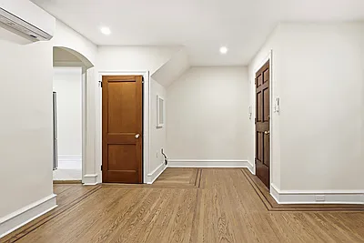 8001 Germantown Ave #26 — Photo 6