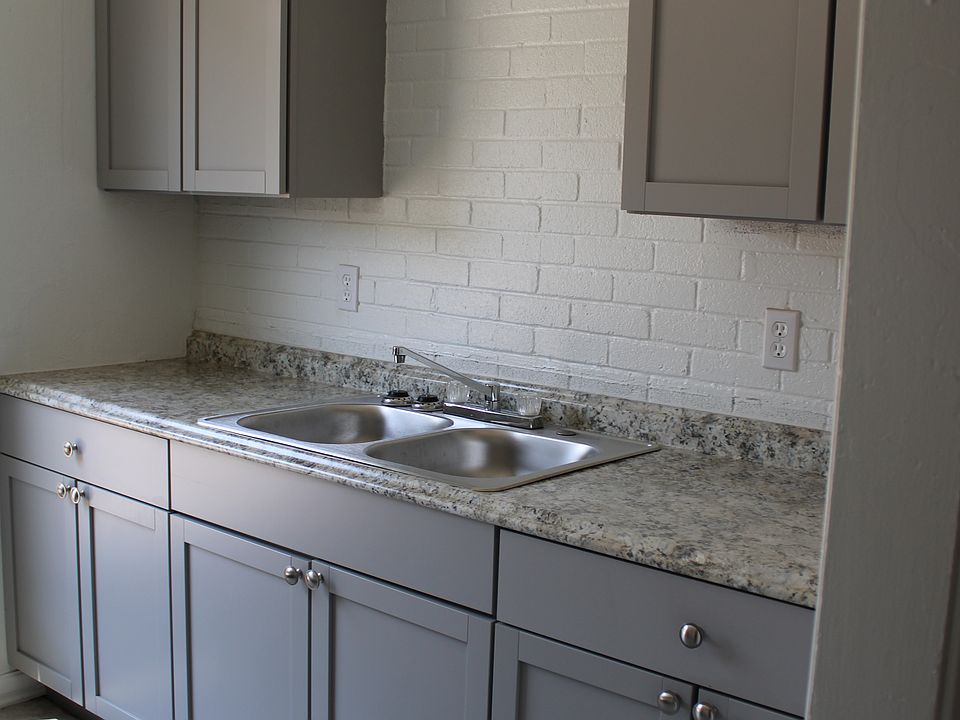 2nd image of 2107 NW 38th St #14