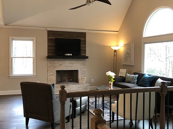 3rd image of 1829 Stone Brook Ct