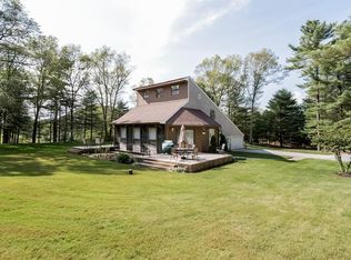 6 Leonard St, Lakeville, MA 02347