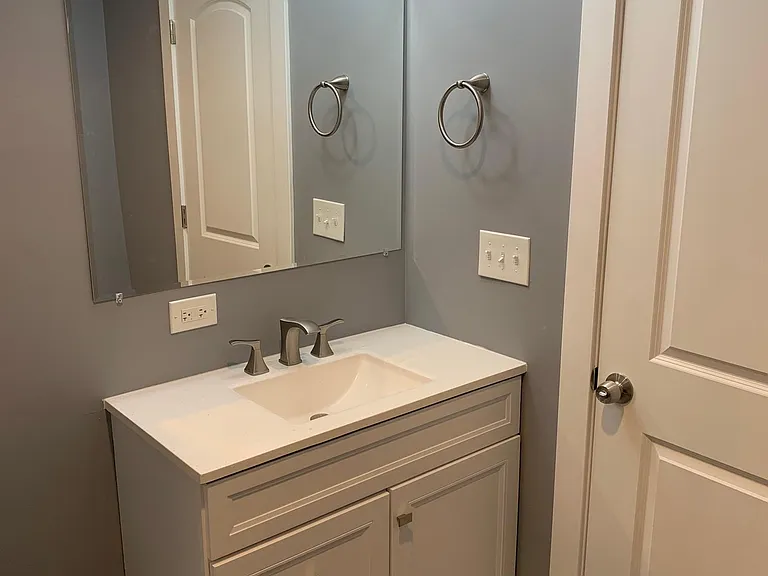 4331 S Prairie Ave #1 — Photo 7