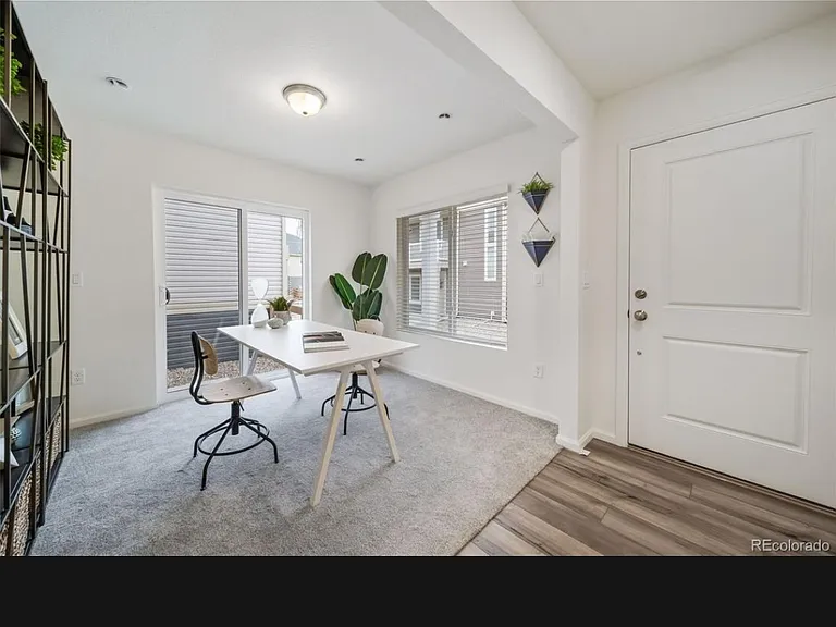 46542 Avery Ln — Photo 2