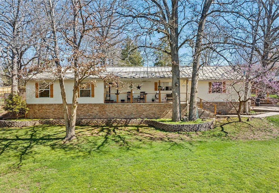 1st image of 9570 Lakewoods Dr