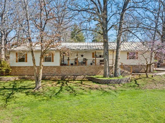 9570 Lakewoods Dr, Rogers, AR 72756
