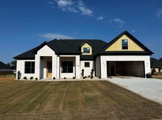 7043 Star Dust Ln, Alexander, AR 72002
