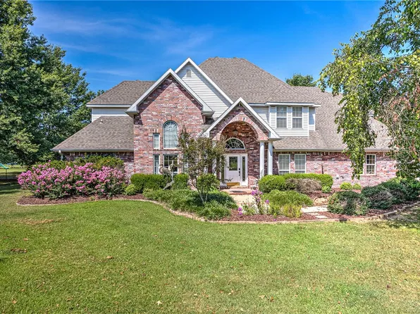 18439 Clear Water Rd, Fayetteville, AR 72704