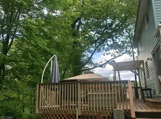 58 Fordham Trl, Hopatcong, NJ 07843