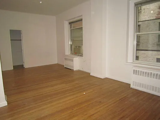 Rented by Immac Realty | media 30