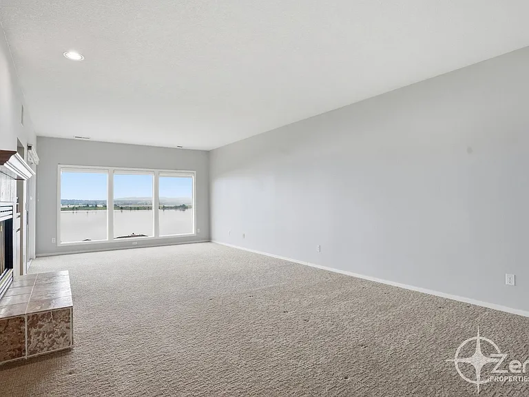 6903 SE Riverside Dr #3 — Photo 32
