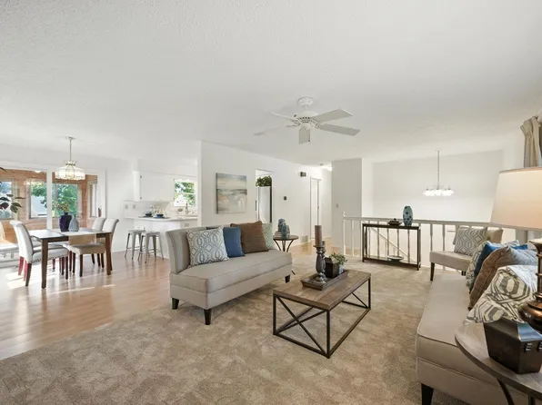 15582 Skyline Ave NW, Prior Lake, MN 55372