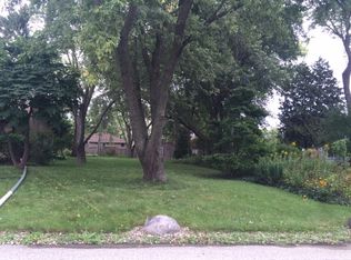 21148 W Sylvan Dr, Mundelein, IL 60060