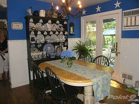 Breakfast Nook
