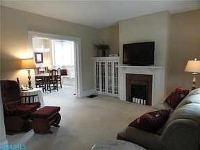 4th image of 43 Orchard Ln