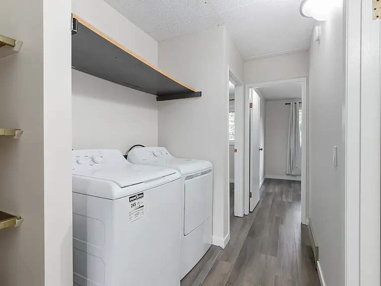 739 Bracewood Dr SW — Photo 88