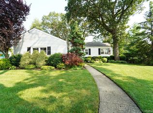 22 Anding Ave, Merrick, NY 11566