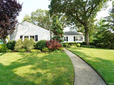 22 Anding Avenue, Merrick, NY, 11566